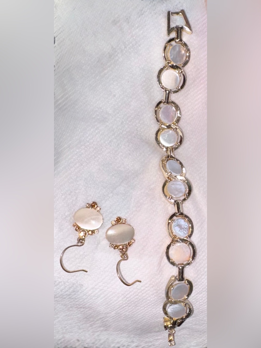 Gold-Tone Mother-of-Pearl Bracelet and Drop Earrings Set